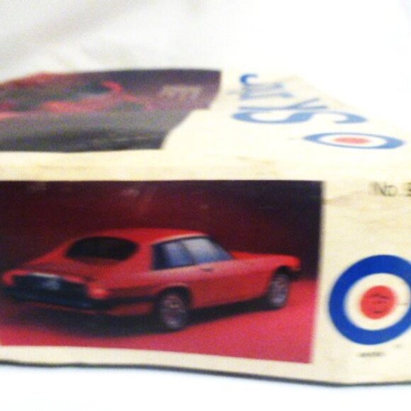 RARE Entex Jaguar XJ-S 1/16 Scale Model Kit Japan Precision Detail Diecast Model - Picture 7 of 16